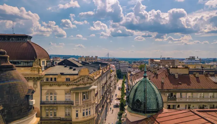 Gdzie szukać noclegu, aby nie przepłacać i znaleźć najlepsze oferty