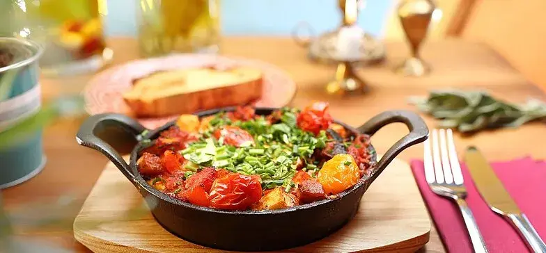 Gdzie zjeść w Łodzi? Odkryj najlepsze restauracje i smaki