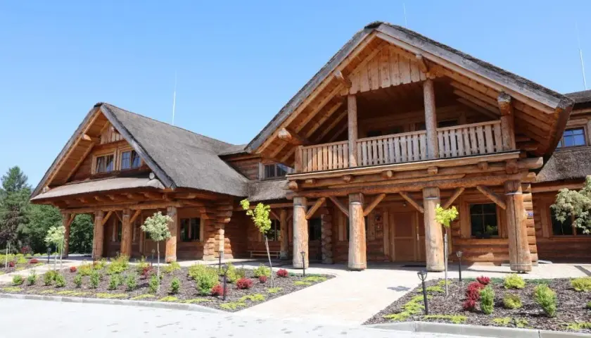 Gdzie zjeść w Węgierskiej Górce? Odkryj najlepsze restauracje